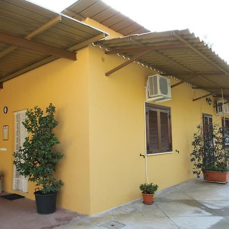 Agriturismo La Giannottola อาพริเลีย ภายนอก รูปภาพ