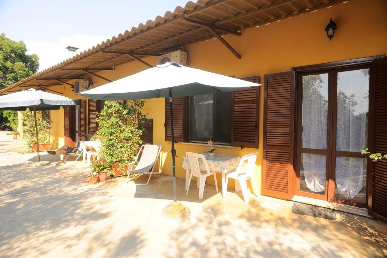 Agriturismo La Giannottola อาพริเลีย ภายนอก รูปภาพ