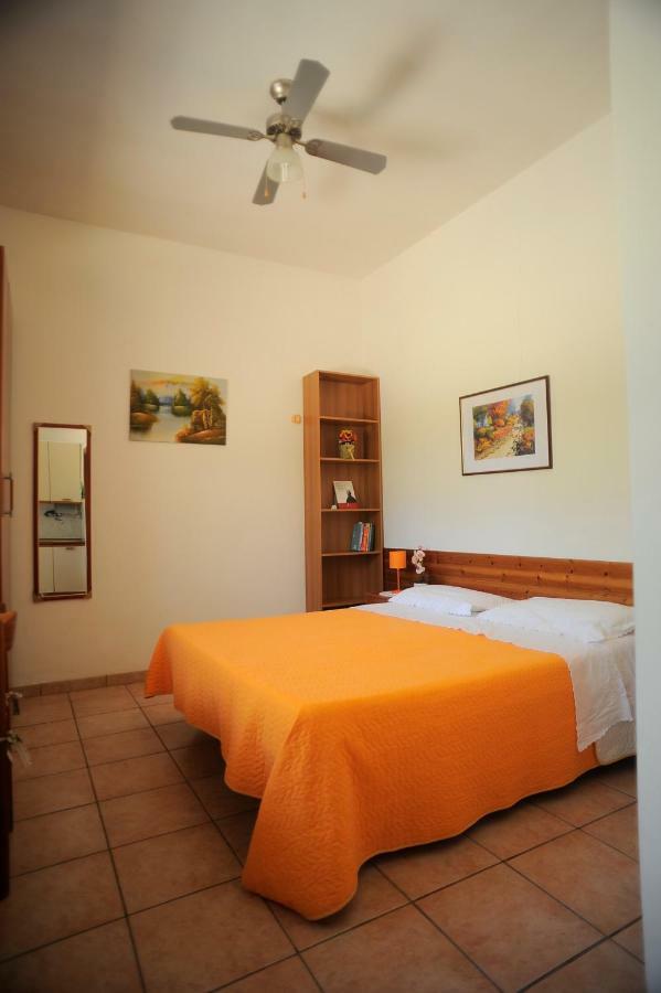 Agriturismo La Giannottola อาพริเลีย ภายนอก รูปภาพ