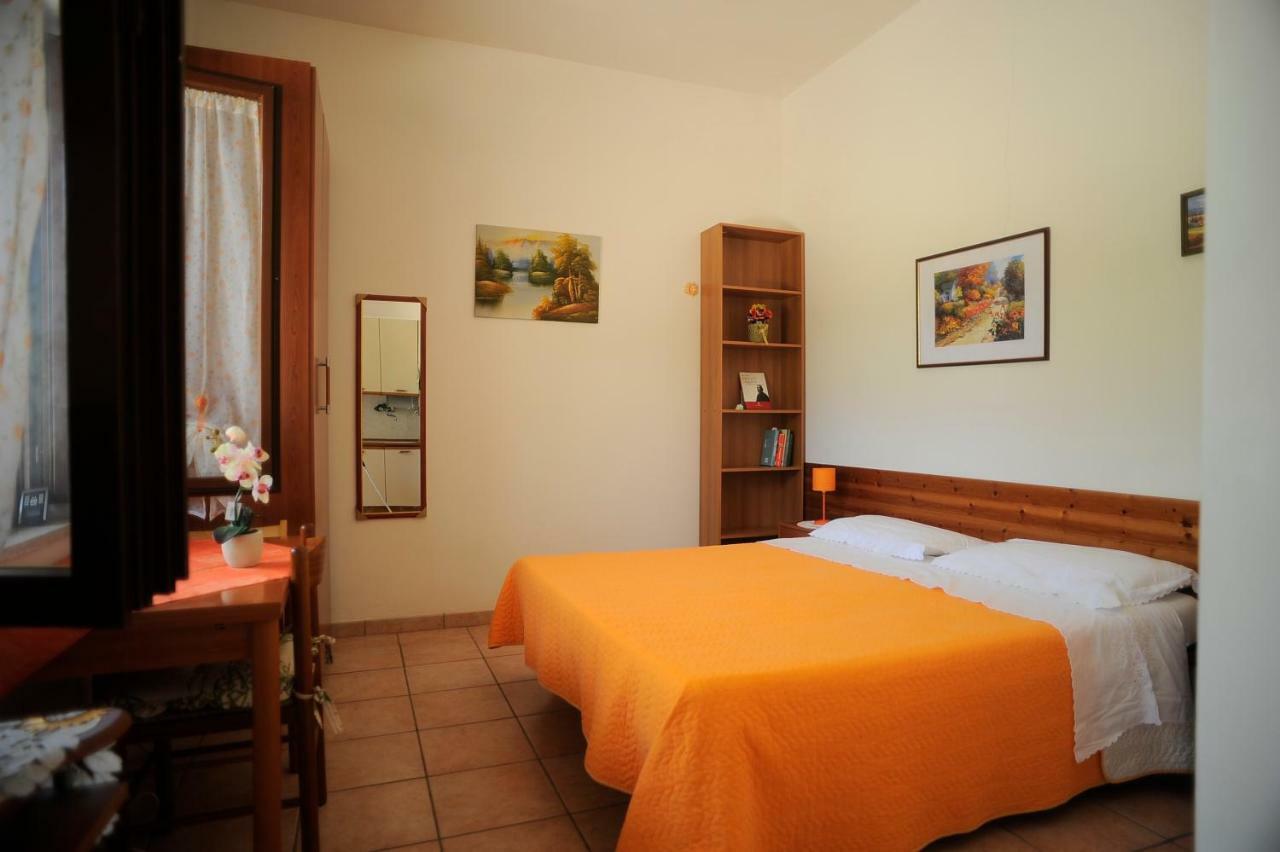 Agriturismo La Giannottola อาพริเลีย ภายนอก รูปภาพ